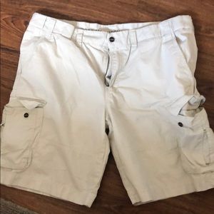 Men’s cargo shorts size 44